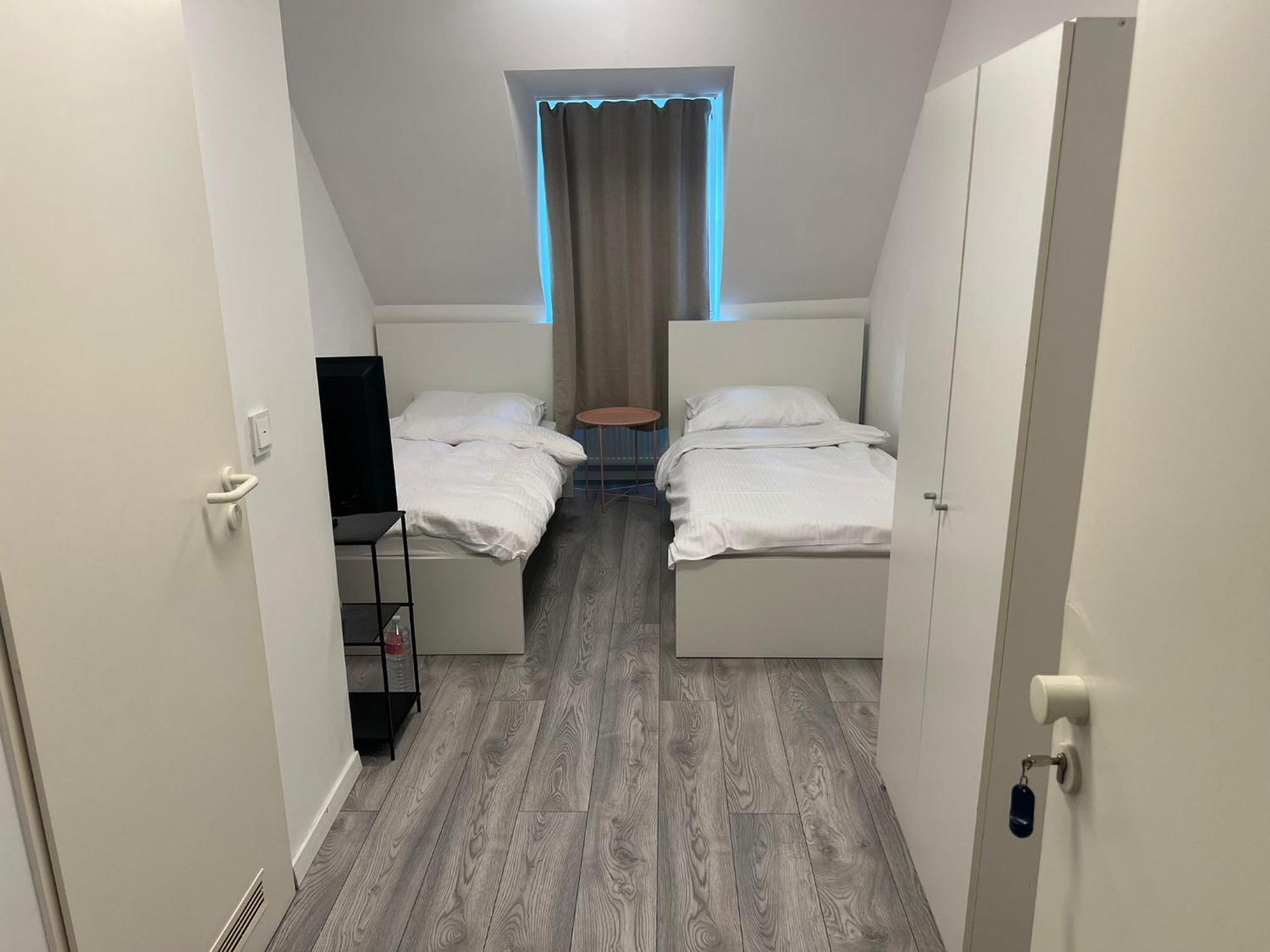 Upper-house Goldener Hirsch * Aystetten