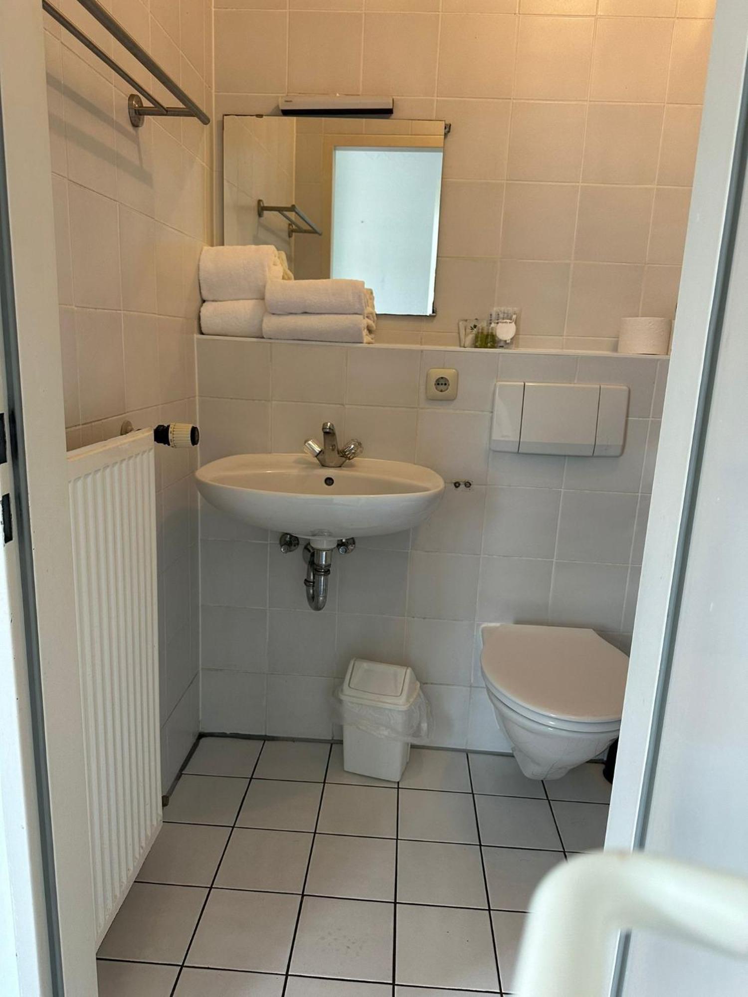 Upper-house Goldener Hirsch * Aystetten